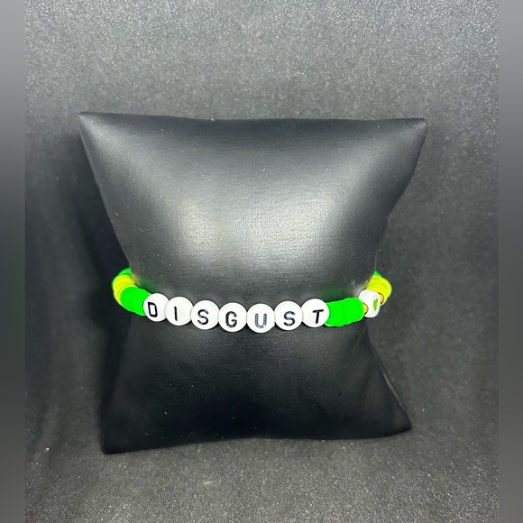 Disgust (Inside Out) Heishi Bracelet - Picture 1 of 8